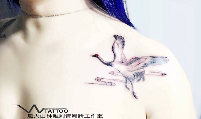 鹤（肩花）纹身图片_成品肩部传统动物宗教荆州唯刺青纹身图案