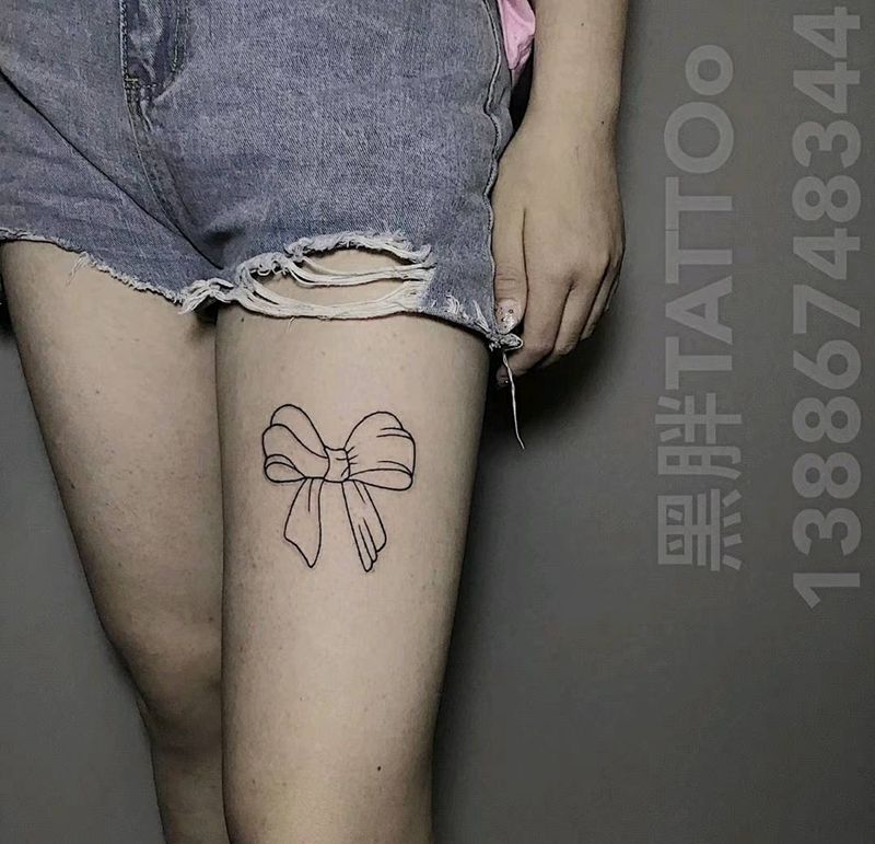 闺蜜蝴蝶结纹身图片