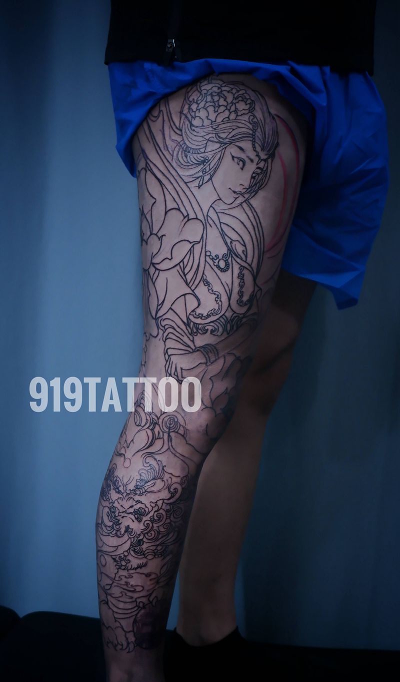 花腿纹身图片_腿部新传统艺伎唐狮子纹身图案