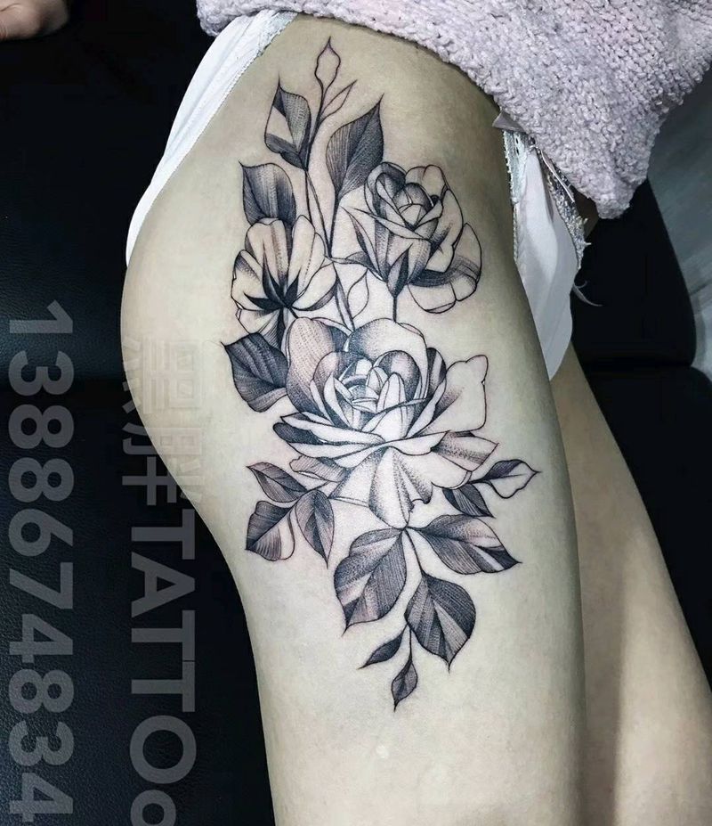 大腿花纹身图片
