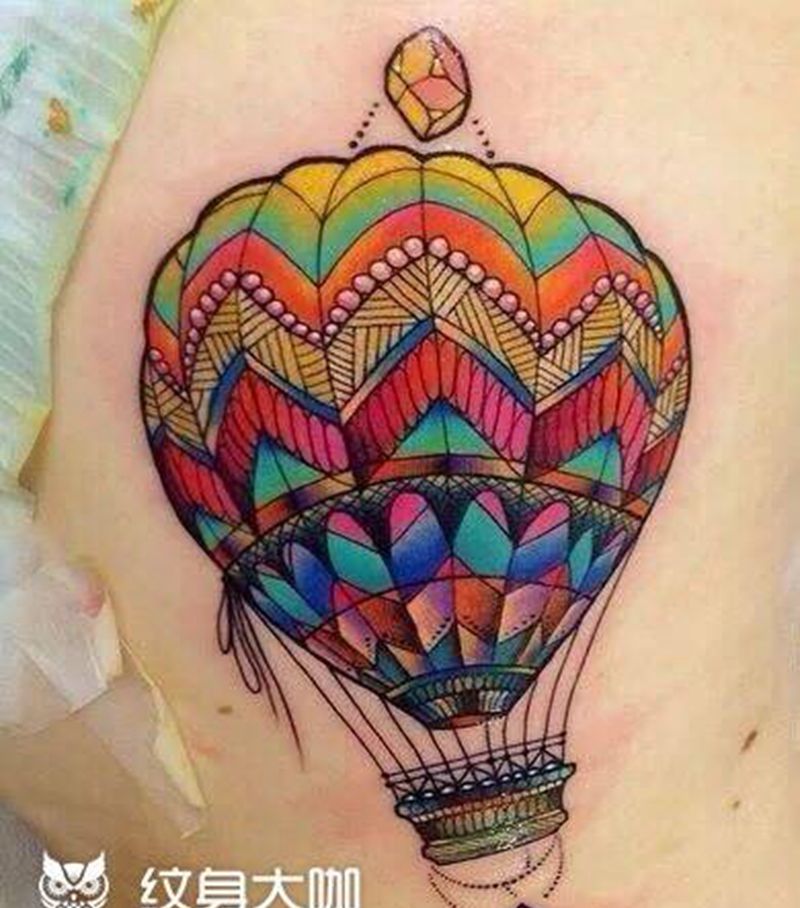 彩色热气球（遮盖胎记）纹身图片