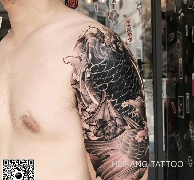 鲤鱼（旧图遮盖）纹身图片_手臂纹身图案