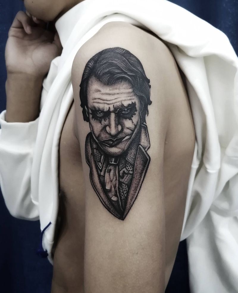 小丑纹身图片_手臂纹身图案