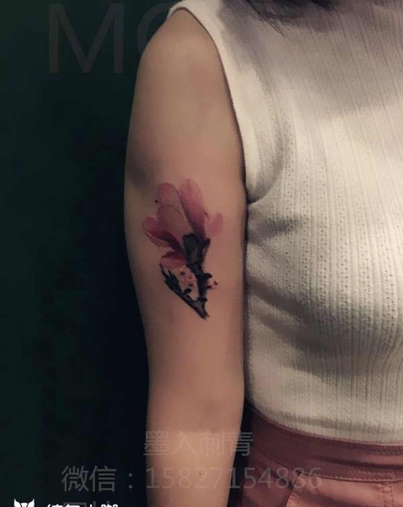 玉兰花纹身图片