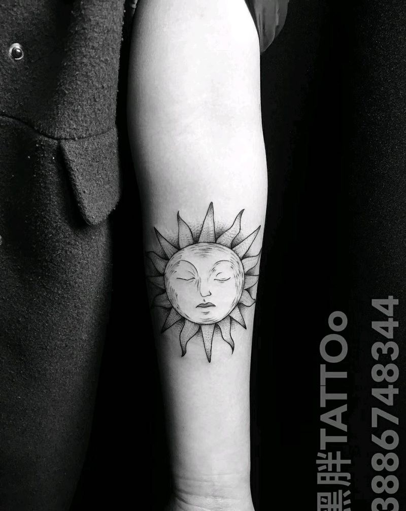 太阳纹身图片