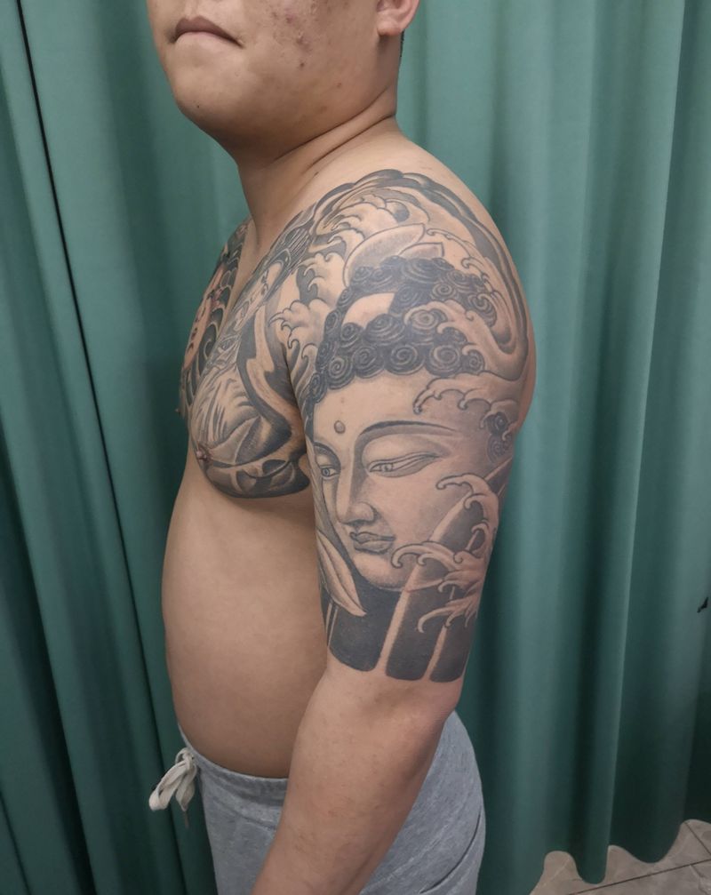 近期店内作品纹身图片_手臂新传统纹身图案