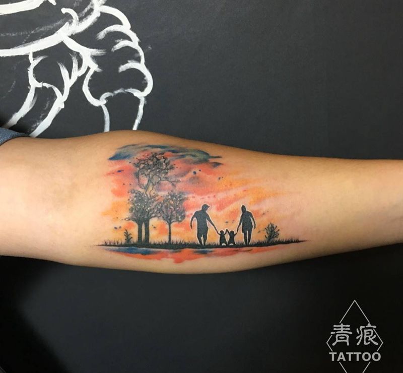 四口之家纹身图片