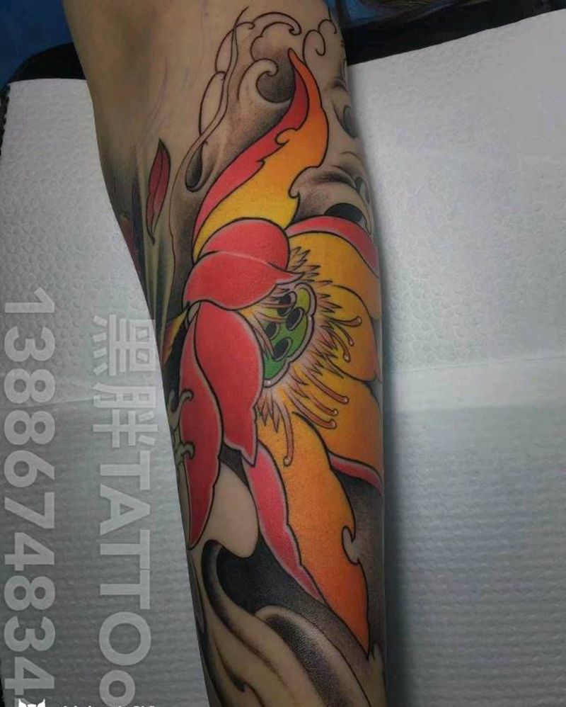 莲花纹身图片