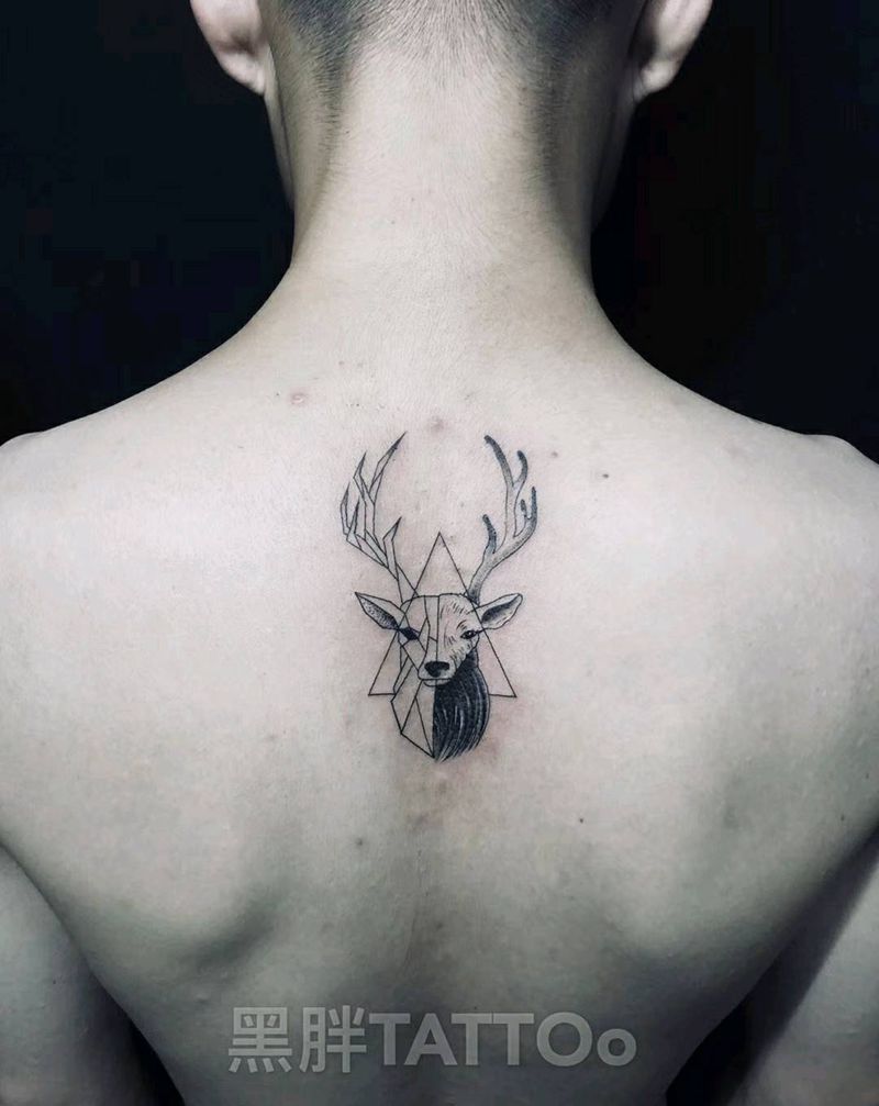 鹿纹身图片