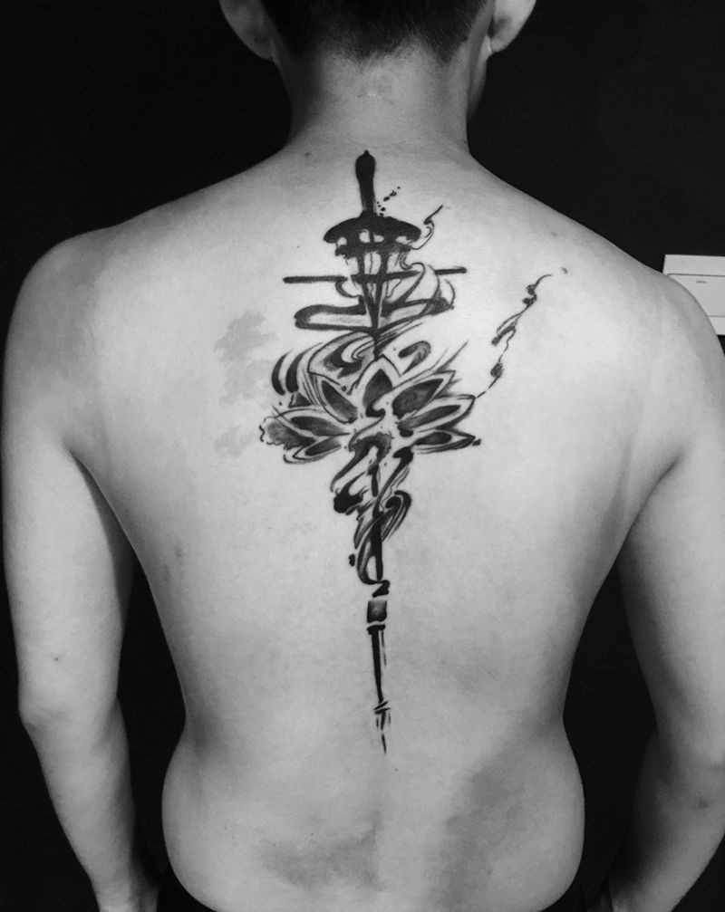 水墨莲花纹身图片