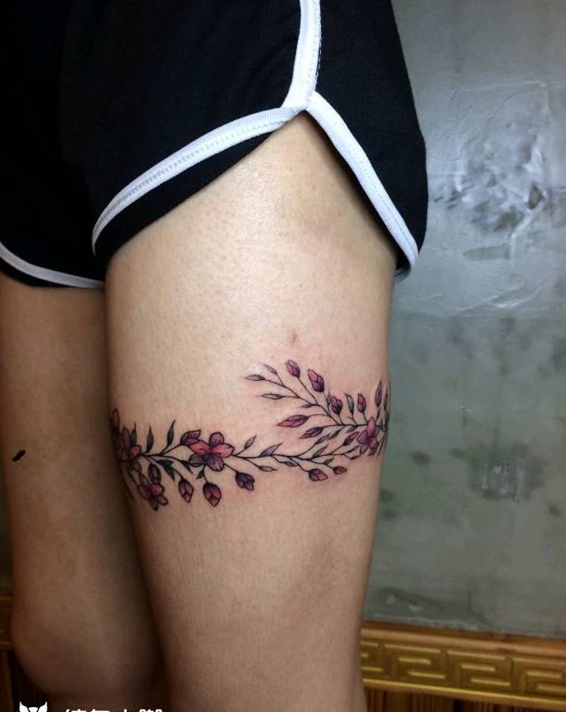 腿环花纹身图片