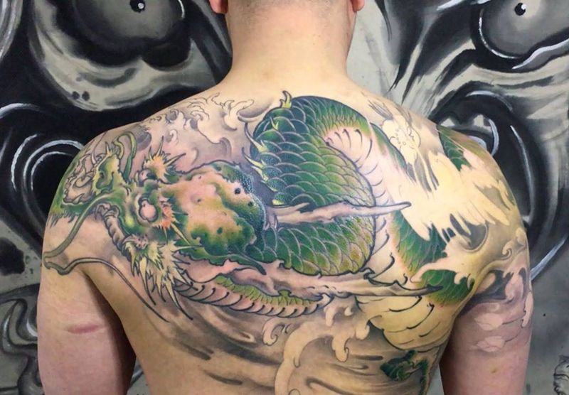 青龙，未完成纹身图片