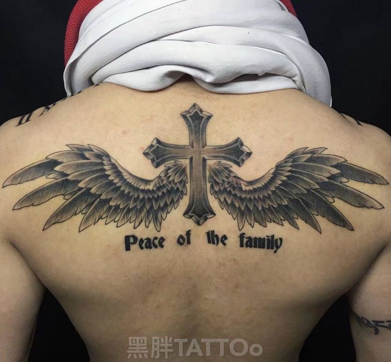 后背翅膀，恢复后效果图纹身图片