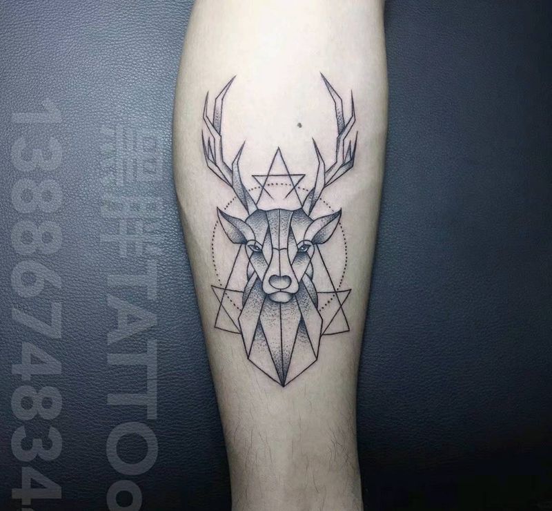 鹿头纹身图片