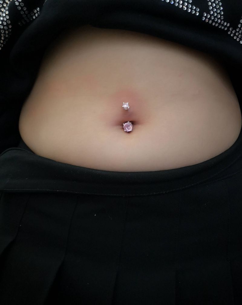 刺魂穿孔花絮纹身图片_穿孔纹身图案