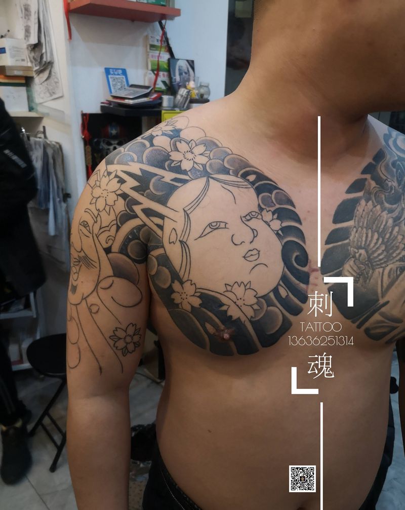 半甲恢复期间纹身图片_手臂老传统纹身图案