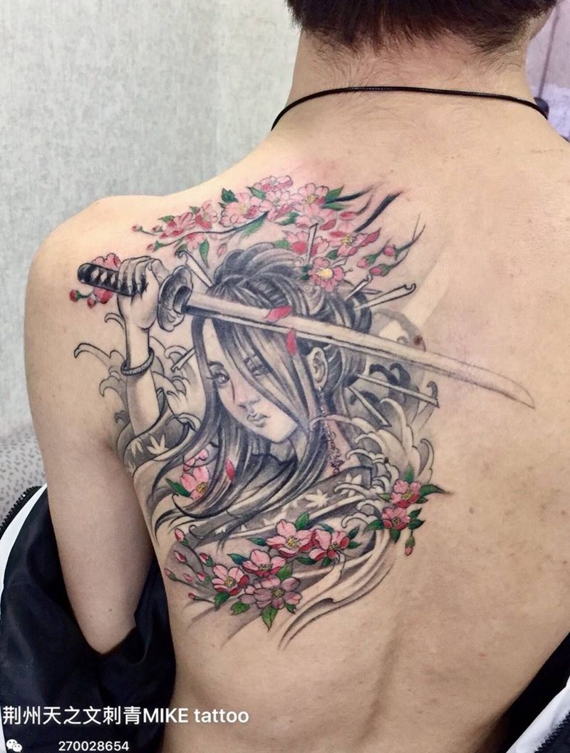 女刀客纹身图片