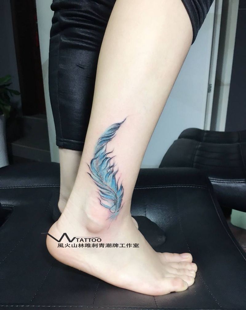 小羽毛纹身图片_成品腿部清新荆州唯刺青原创纹身图案