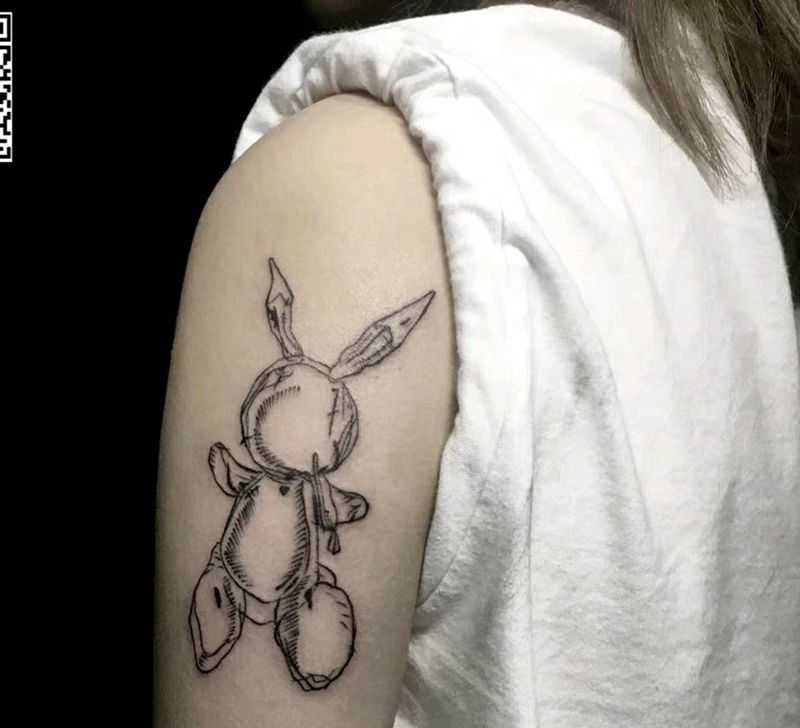 兔子纹身图片_手臂纹身图案