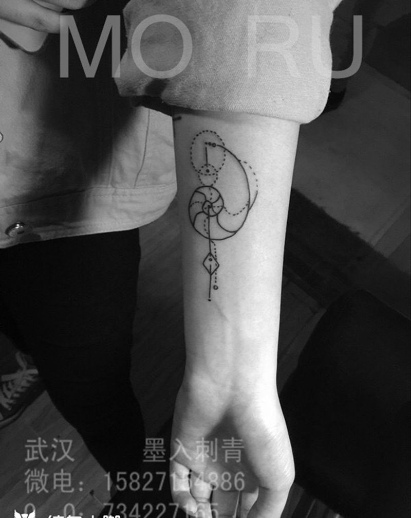 招财猫纹身图片