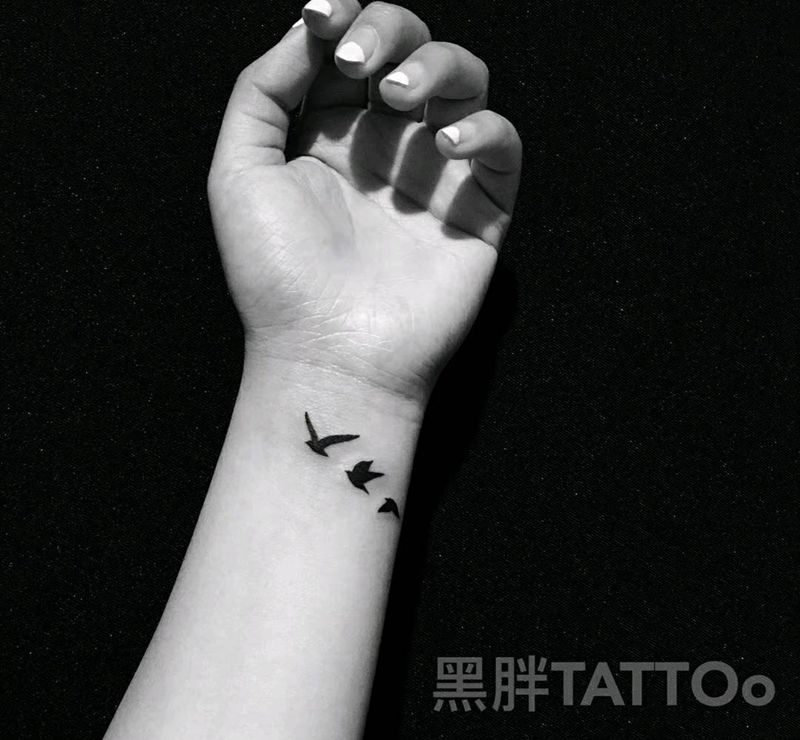 飞鸟纹身图片