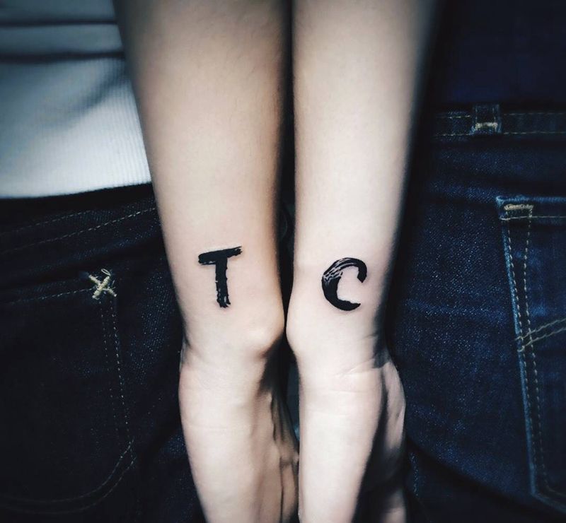 字母纹身图片_成品手部清新字符纹身图案