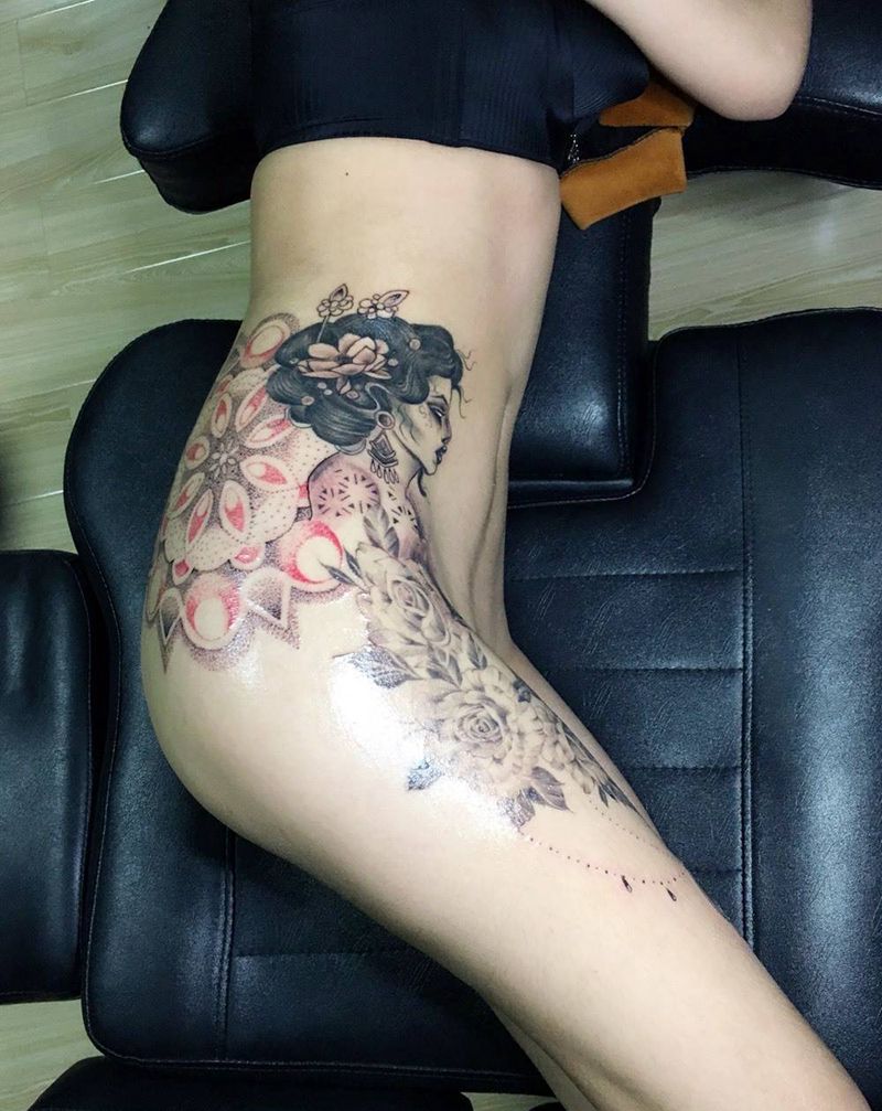 欧美女郎纹身图片_成品腰部臀部腿部欧美人物植物图腾荆州唯刺青原创纹身图案