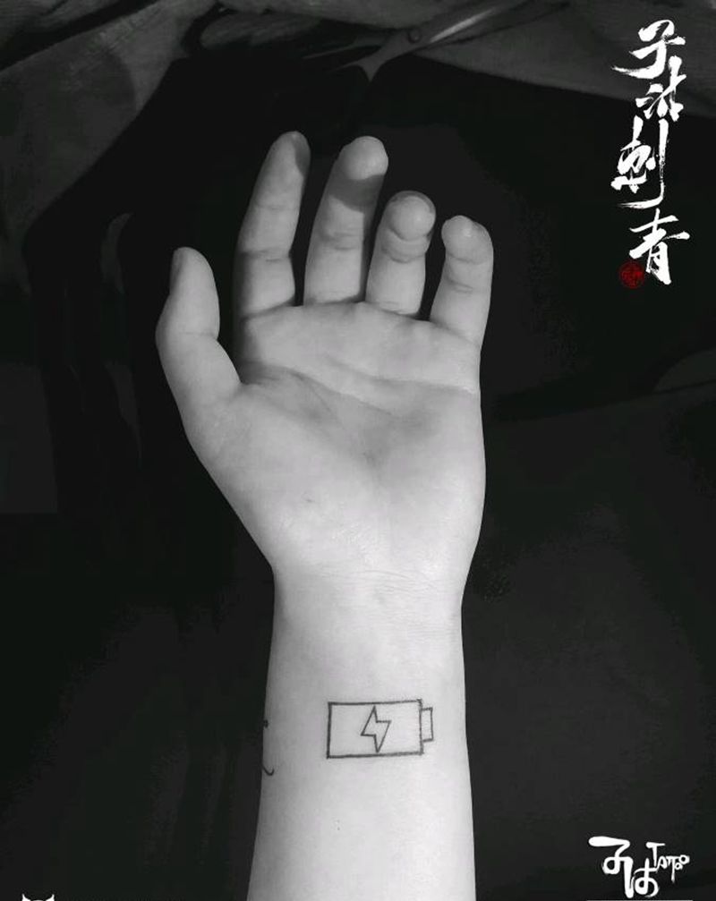 电池纹身图片_几何纹身图案