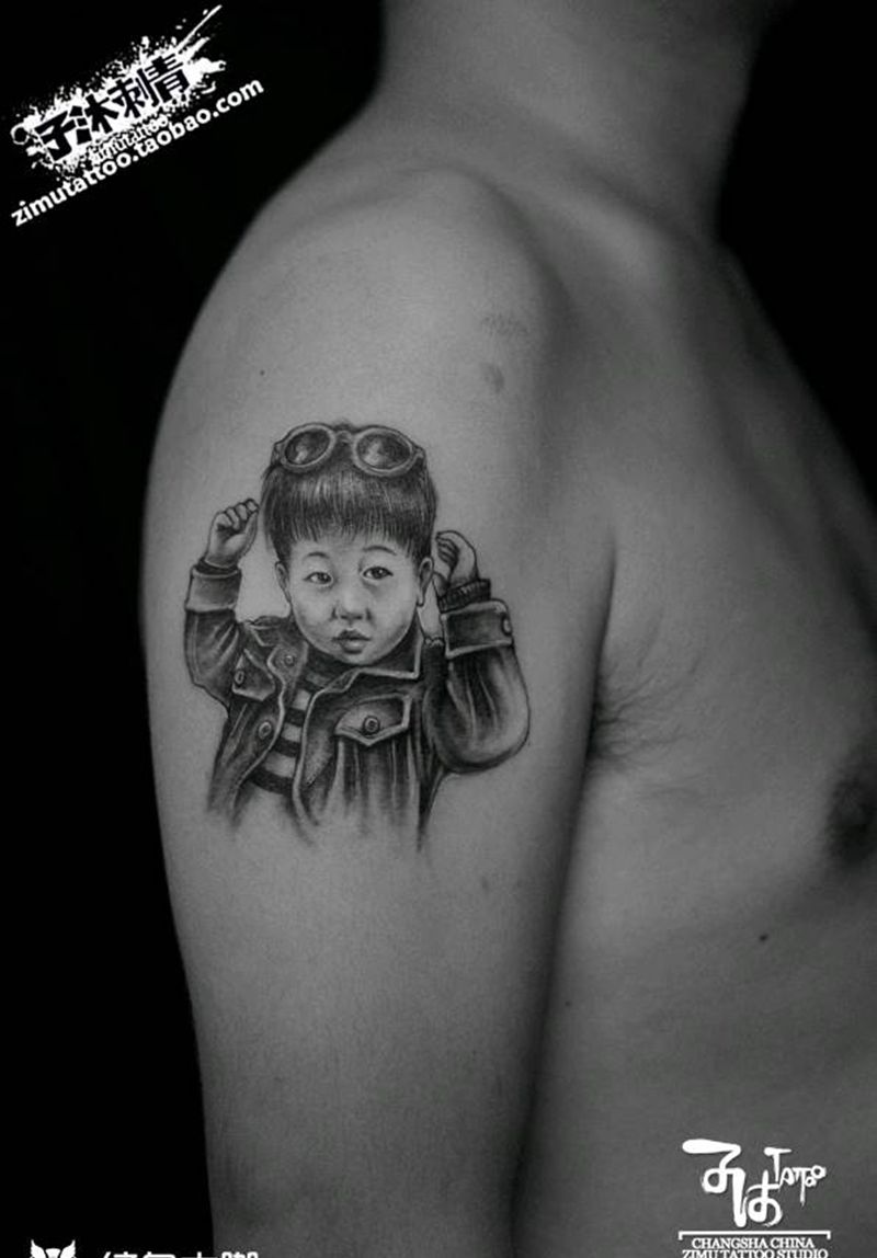 小朋友   素描  耗时2.1纹身图片_手臂欧美写实纹身图案