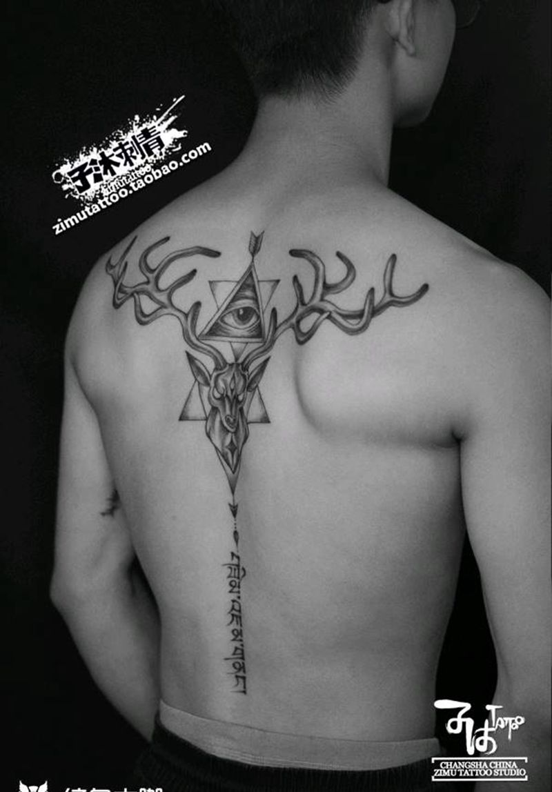后背 大鹿头 上帝之眼 藏文纹身图片