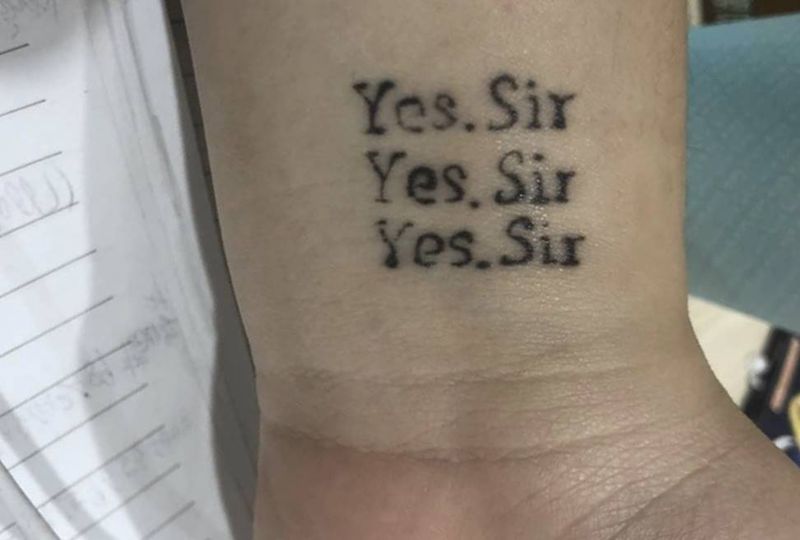 遮盖纹身图片_手部水彩纹身图案