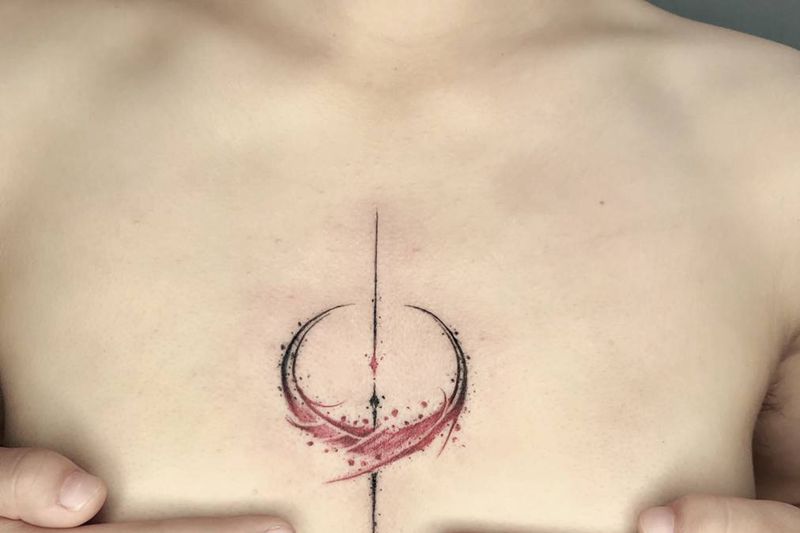 花体月亮纹身图片_胸部花体纹身图案