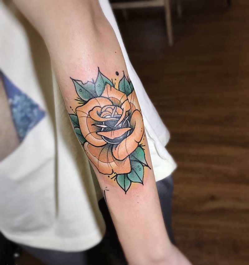 玫瑰纹身图片_手臂Old School纹身图案