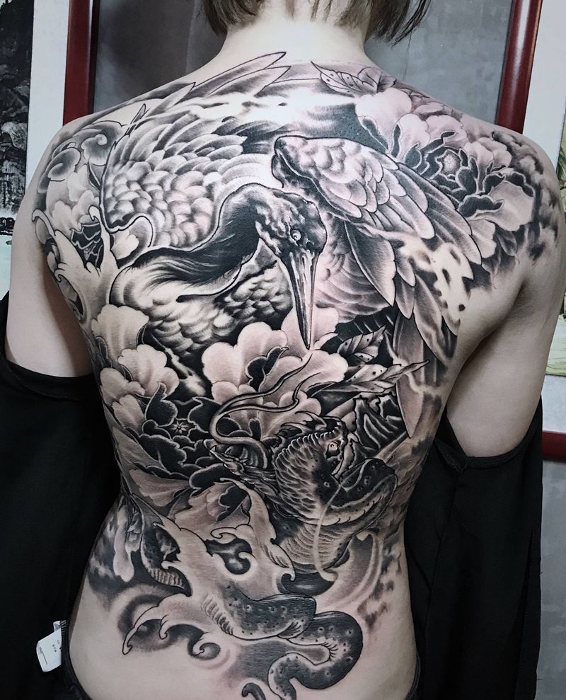 仙鹤~蛇纹身图片_背部新传统纹身图案