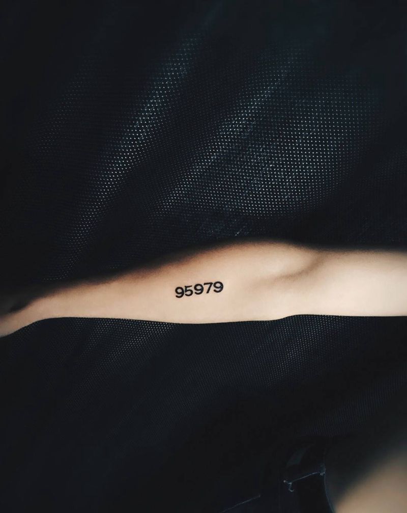 唔～纹身图片_手稿手臂清新字符纹身图案