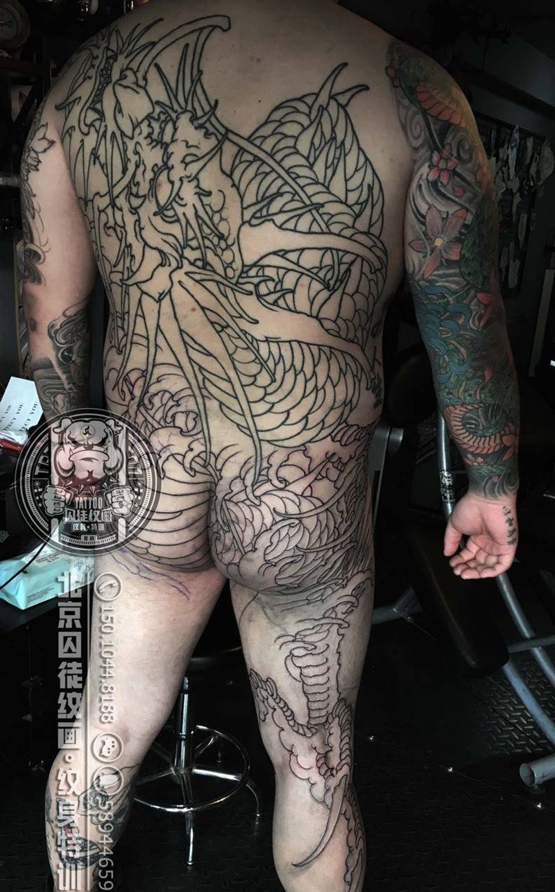 龙纹身图片_成品背部腿部臀部腰部传统动物原创纹身图案