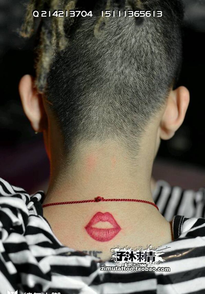 红唇纹身图片