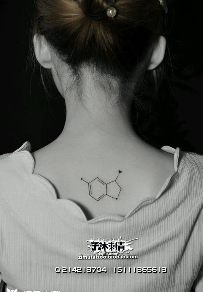 血清素分子式纹身图片