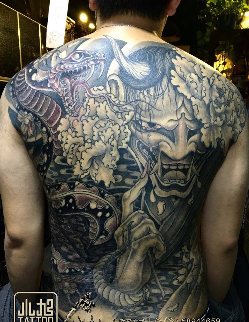 般若纹身图片_成品背部传统人物植物动物纹身图案