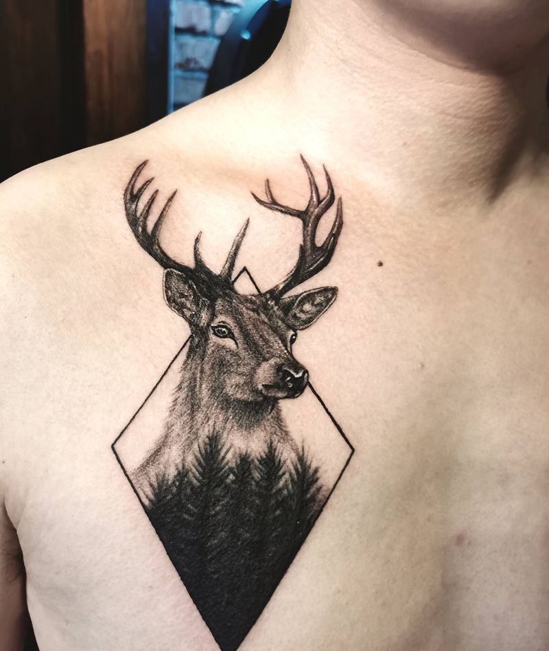 鹿头遮盖纹身图片_胸部欧美写实鹿头长沙长沙学纹身图案