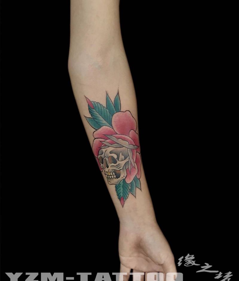 骷髅☠️纹身图片_成品手臂欧美人物植物纹身图案