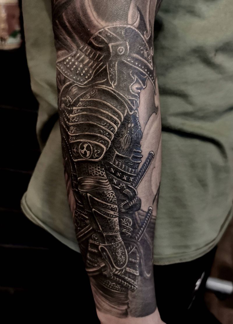 日本武士纹身图片_手臂新传统武士长沙长沙学纹身图案