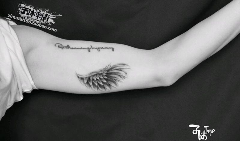 小翅膀的遮盖纹身图片_手臂手部清新原创成品纹身图案