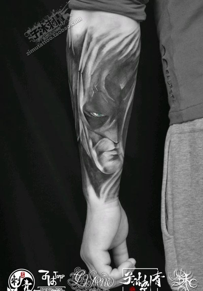 蝙蝠侠DC漫画纹身图片_手臂欧美写实纹身图案