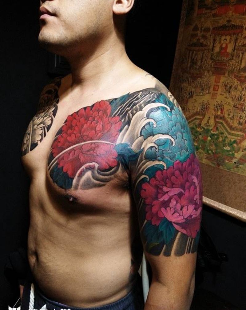 北京小旭纹身～牡丹双胛纹身图片_肩部胸部手臂传统植物静物纹身图案