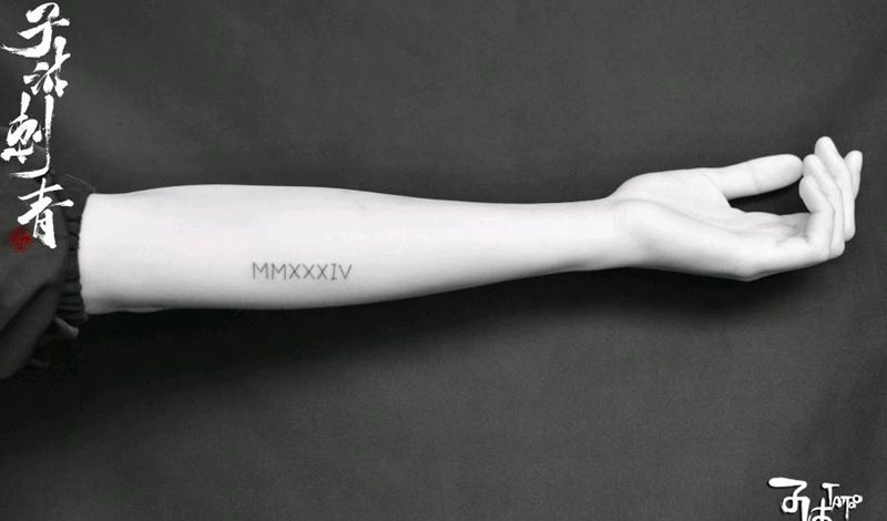 罗马纹身图片_手部手臂几何纹身图案