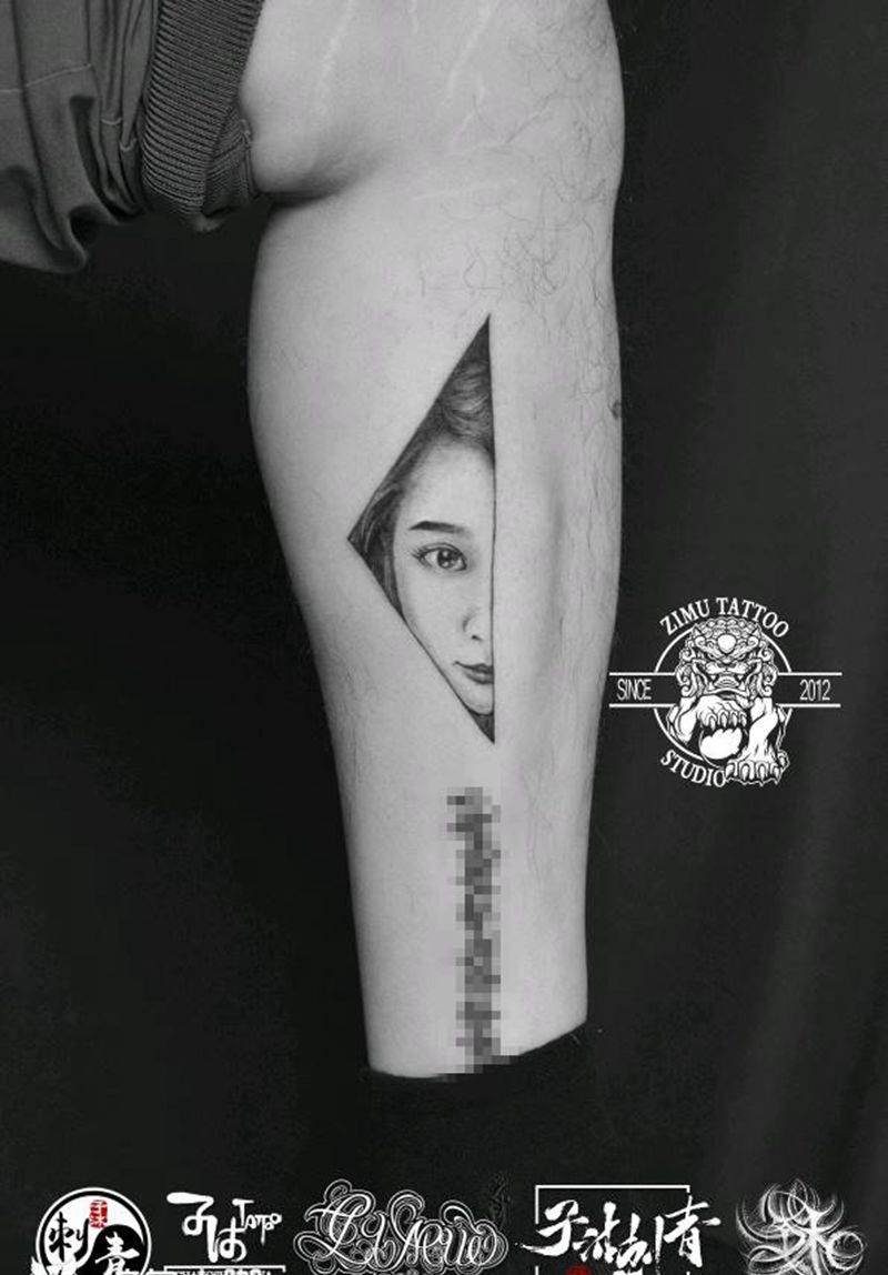 三角半张脸女人肖像素描纹身图片_腿部欧美写实New School纹身图案
