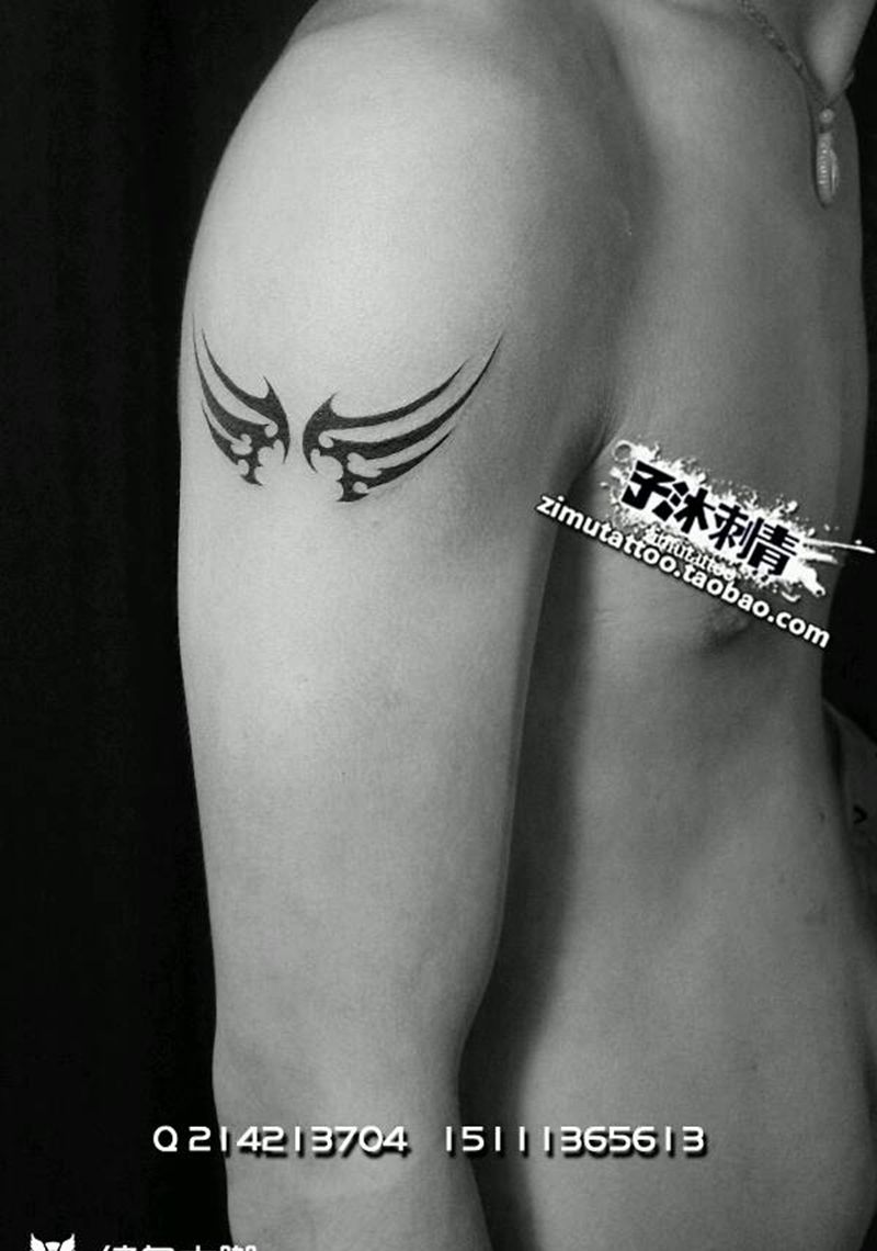 翅膀纹身图片