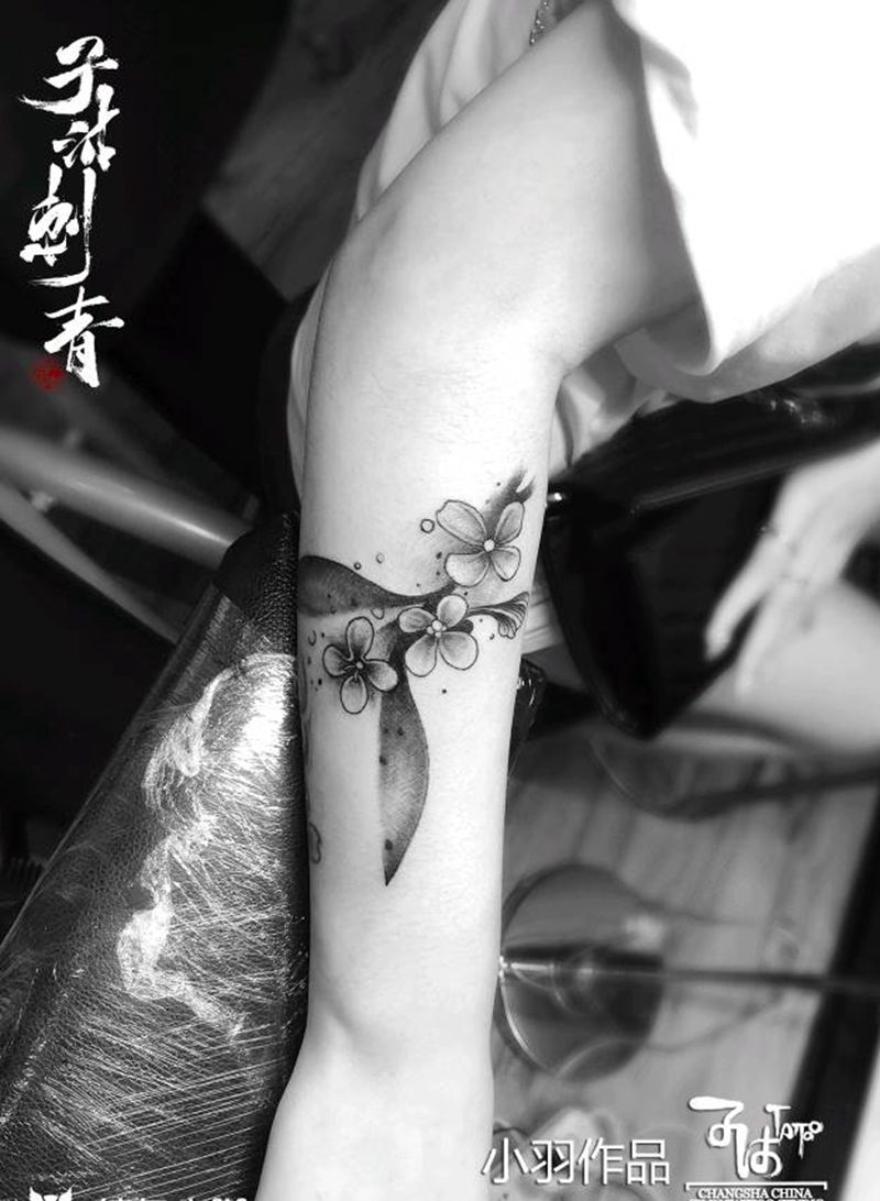 小羽作品纹身图片_几何纹身图案