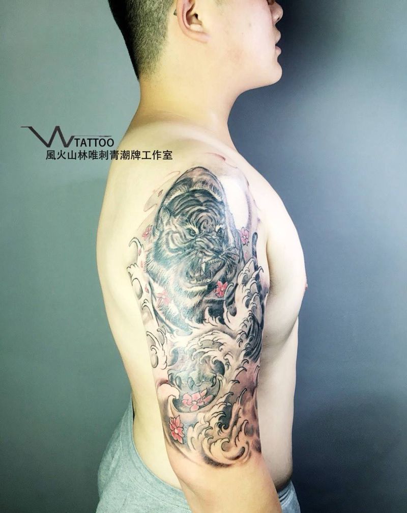 浪虎纹身图片_成品手臂传统动物荆州唯刺青原创纹身图案